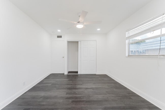 Photo - 233 Brittany F Unit 233