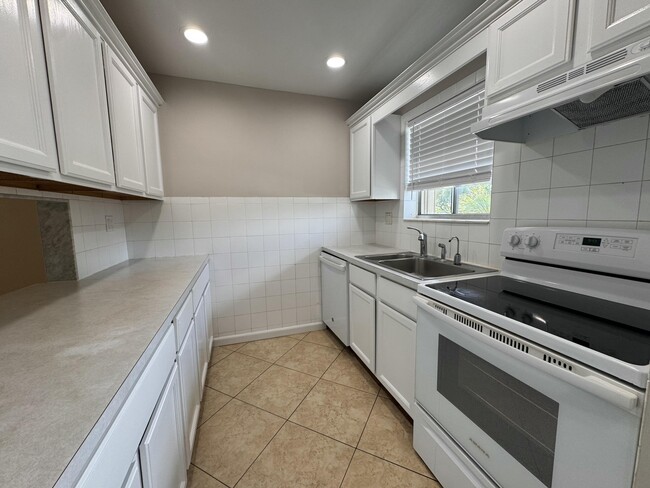 Photo - 6074 Forest Hill Blvd Condo Unit 204