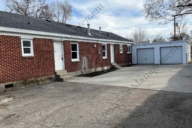 452 E Lambourne Ave Unidad A