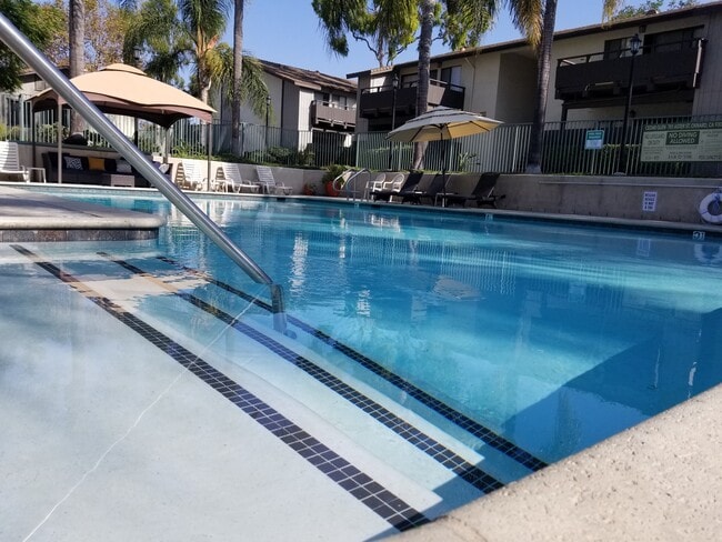 Photo - 701 Aster St.