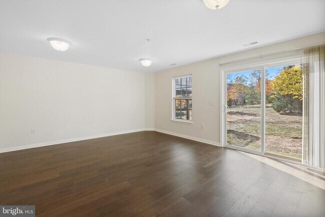 Photo - 407 Susan Cir