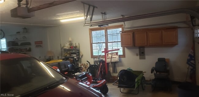 Photo - 15050 Lake Ave