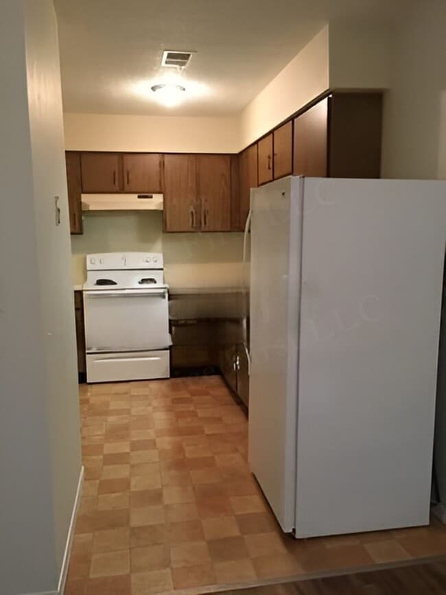 Photo - Buffalo Apartments (Bison Terrace) Unit 201 (103)