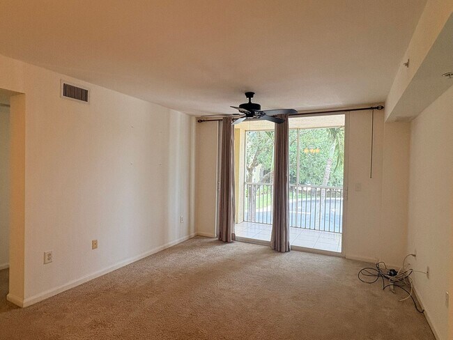 Photo - *NOW AVAILABLE* 3/2 Condo in Fort Myers
