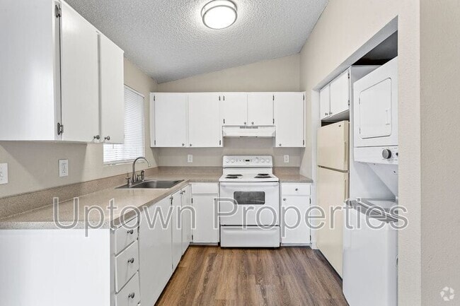 Building Photo - 19757 SW 68th Ave Rental