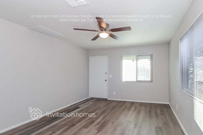 Photo - 811 E Alice Ave