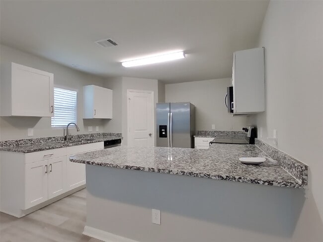 Photo - 15673 Briar Frst Dr