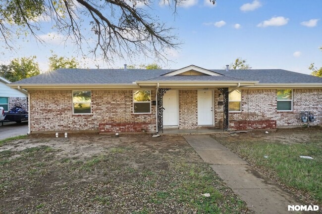 Photo - 2510 Normont Cir