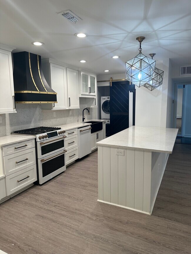 Photo - 304 Dunbar Dr Unit 304 Dunbar Drive