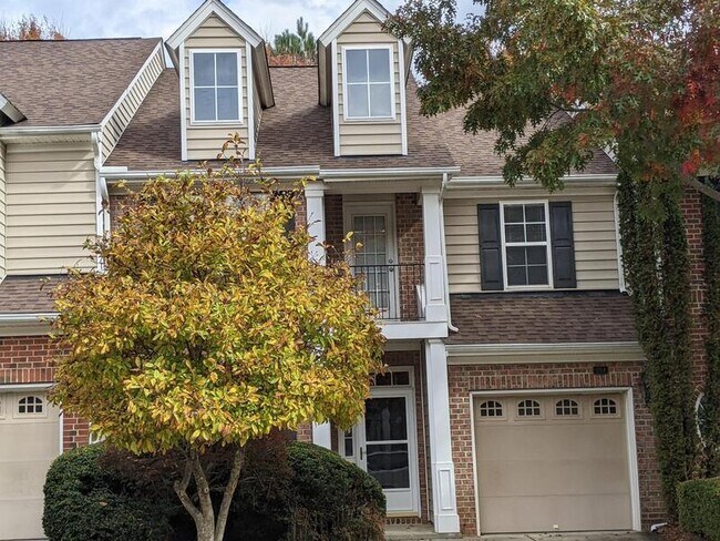 Photo - 204 Chateau Pl