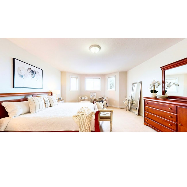 Building Photo - 1570 Beaverbrook Av Unit House