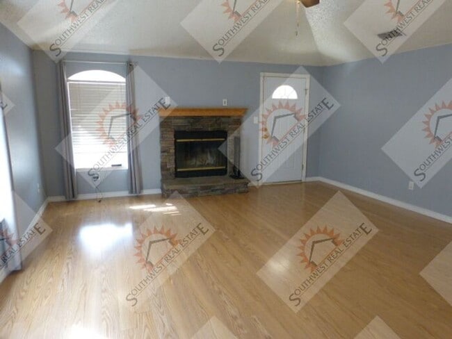 Photo - 3 Bed 2 Bath 2 Car Garage