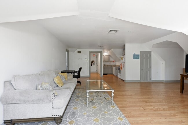 202 N 17th St Unidad D