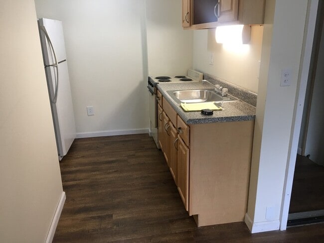 Building Photo - 22 Nanticoke Ave Unit 22-9 Rental