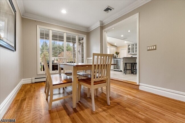 Photo - 167 Douglas Rd