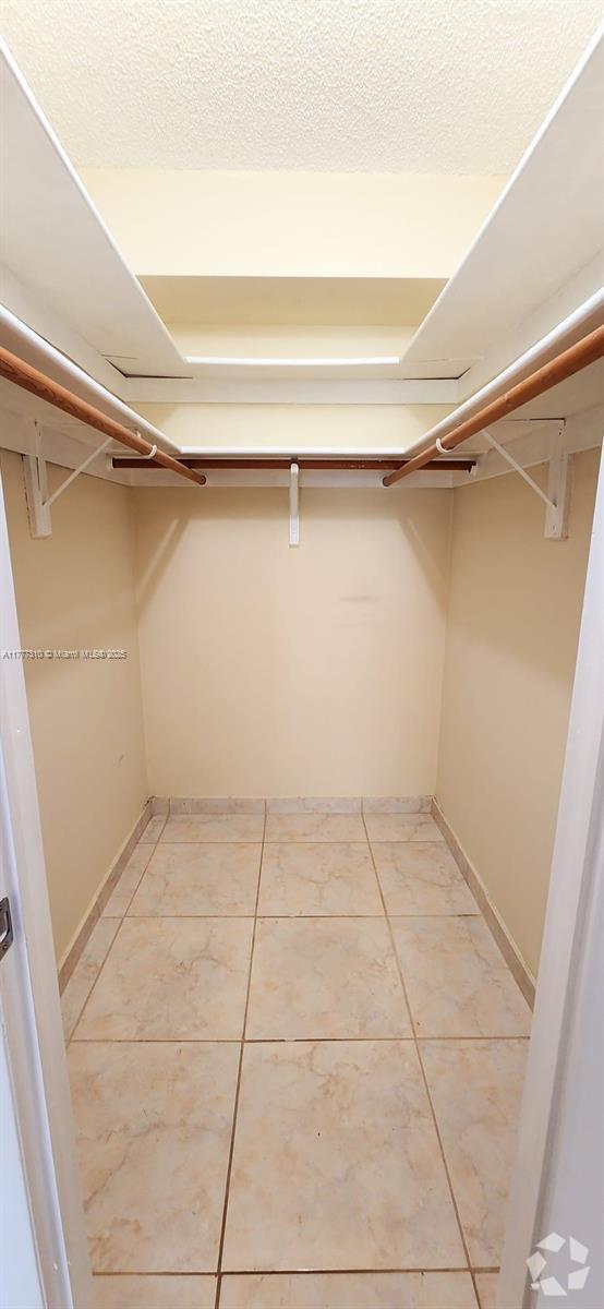 Building Photo - 15466 SW 85th Ln Unit 111 Rental