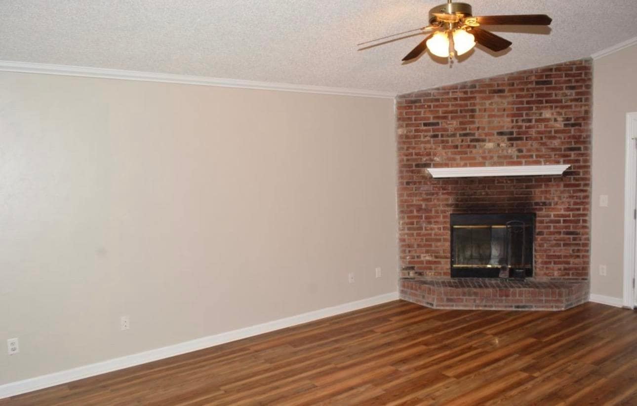 Photo - 3996 Bothwell Terrace
