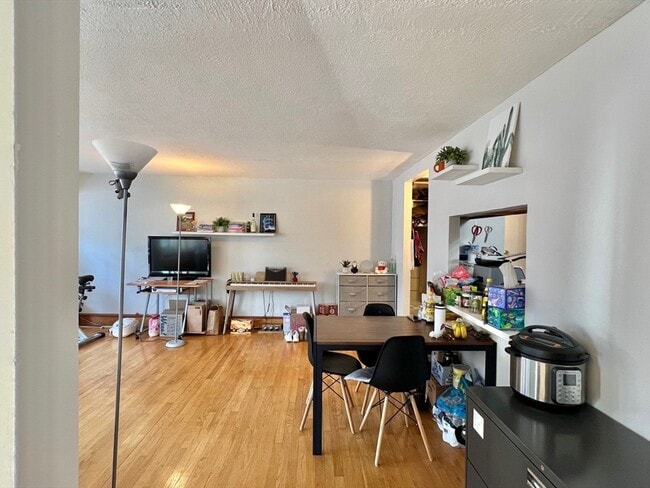 Photo - 4 Trowbridge Pl Unidad 3C