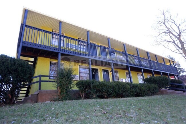 Photo - 468 N Limestone Unidad 13