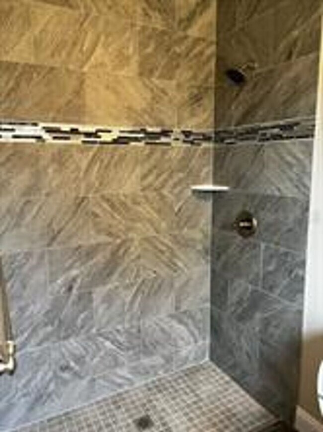 Photo - 18 Bunker View Dr Unit A