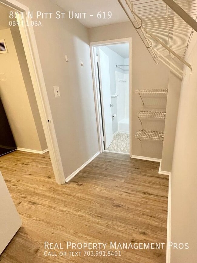 Photo - 801 N Pitt St Unit 619