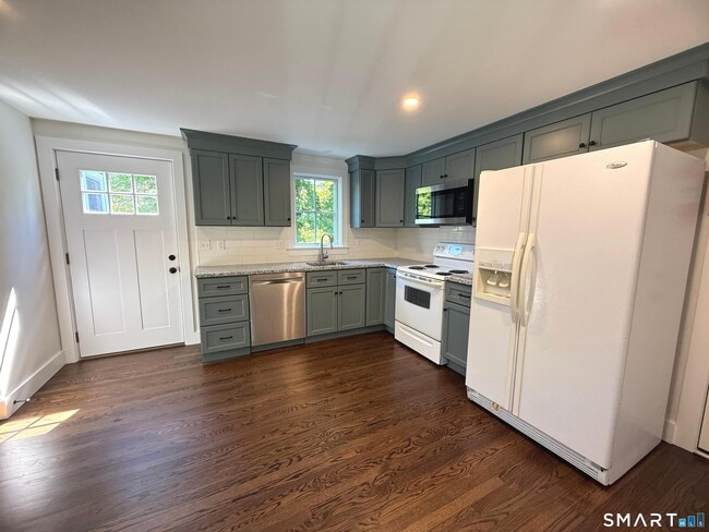 Photo - 2569 Long Hill Rd Unit 1