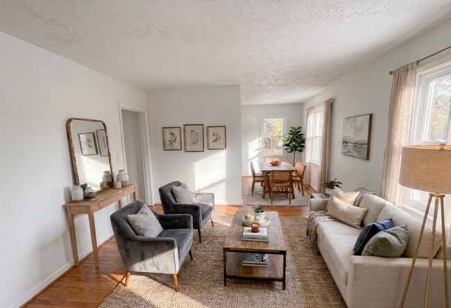 Photo - 1122 Beechdale Rd