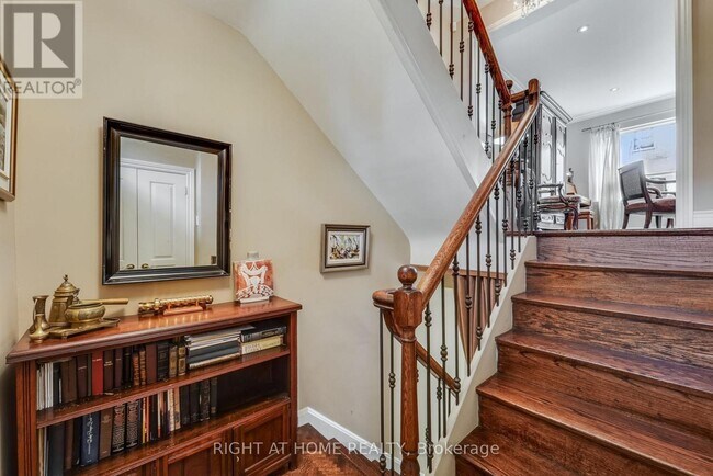 Photo - 25 Clarendon Ave