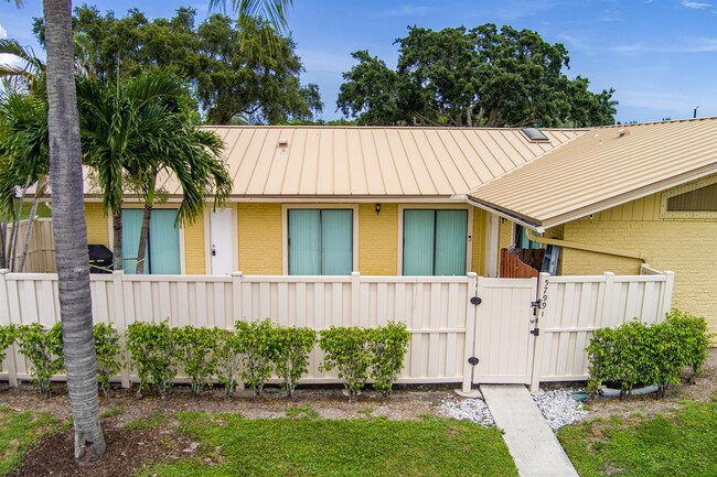 Building Photo - 5799 Golden Eagle Cir
