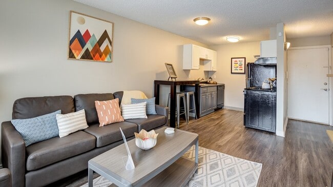 Vinyl plank is available on first floor renovated units.* - The Social at Stadium Walk® Apartments