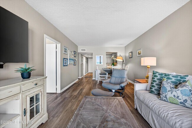 Photo - 601 1st St S Unit 4C