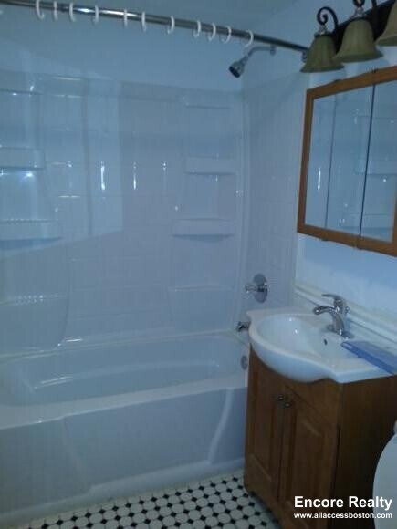 Photo - 62 Egmont St Unit 1