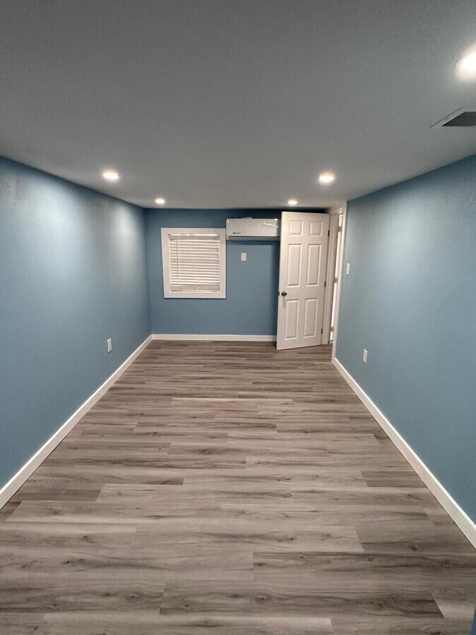 Photo - 1322 Avenue L Apartment Unit 7