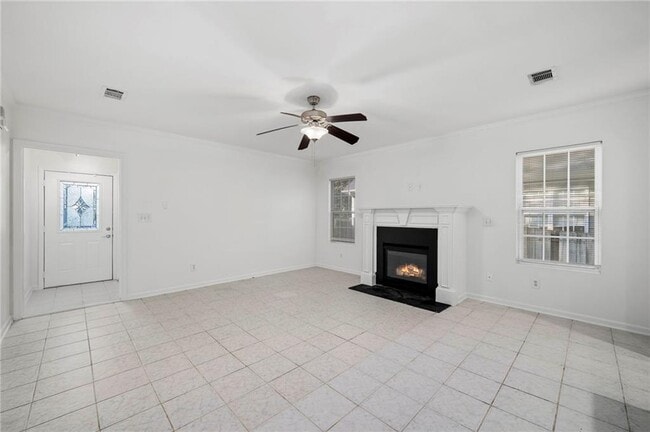 Photo - 2581 Church St NW