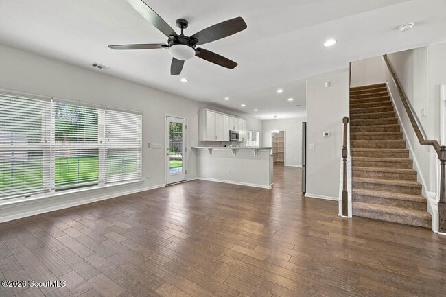 Photo - 114 Heatherly Way