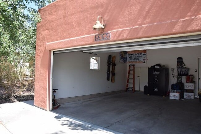 Photo - 3 bedroom 2 bath near golf course