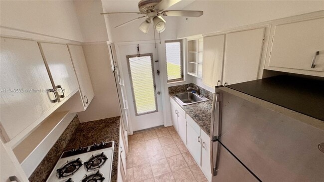 Building Photo - 7921 East Dr Unit 17 Rental