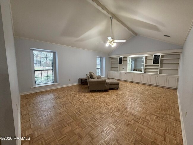 Photo - 1103 E Bayou Pkwy