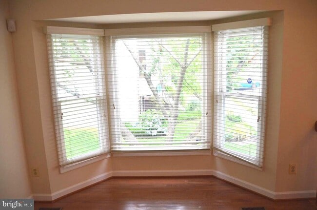 Photo - 6086 Joust Ln