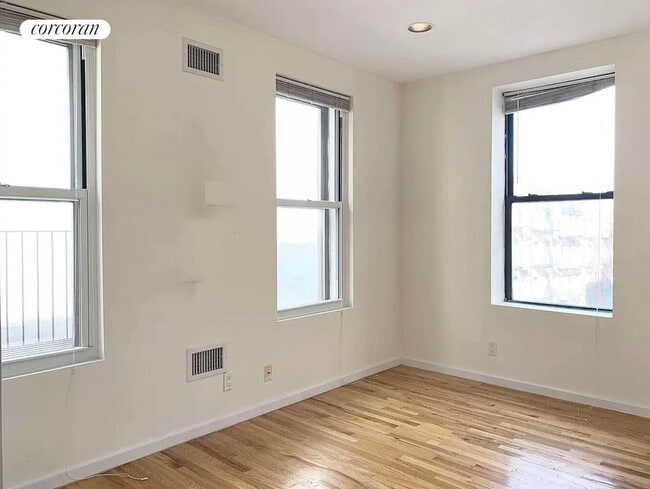 Photo - 1627 Park Ave