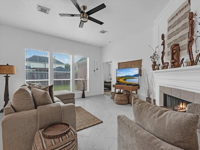Photo - 5805 Windy Knoll Ln