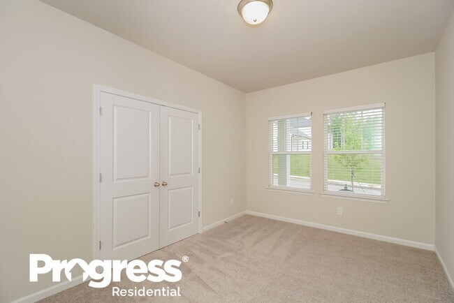 Photo - 24 Oak Creek Dr