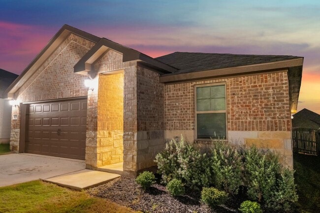 Building Photo - 3025 Charyn Wy Rental