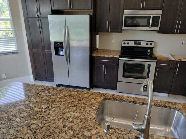 Photo - 5671 Sunberry Cir