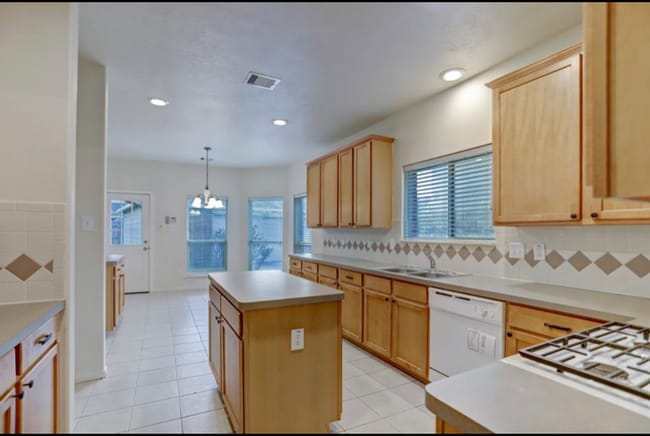 19927 Cypresswood Square