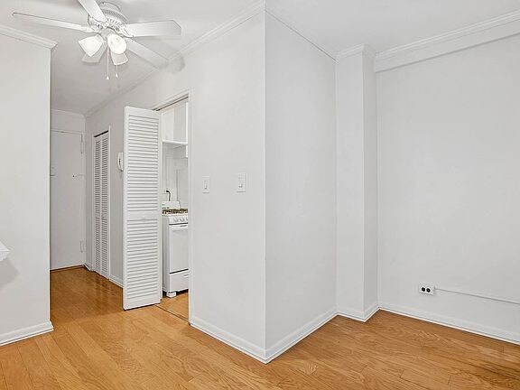 Photo - 141 E 55th St Unit 7G