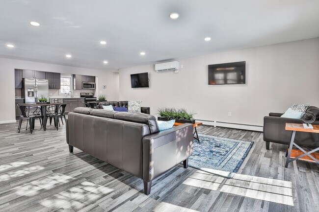 The Apartments at Cranmore Ridge