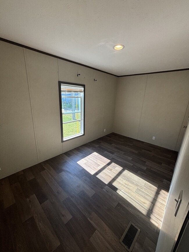 333 Hillsdale Estates Ln