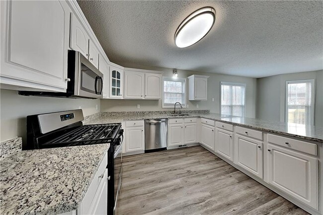 Photo - 33 Ashland Cir