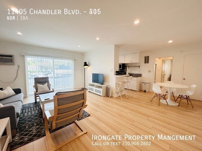 Photo - 11405 Chandler Blvd Unidad 306